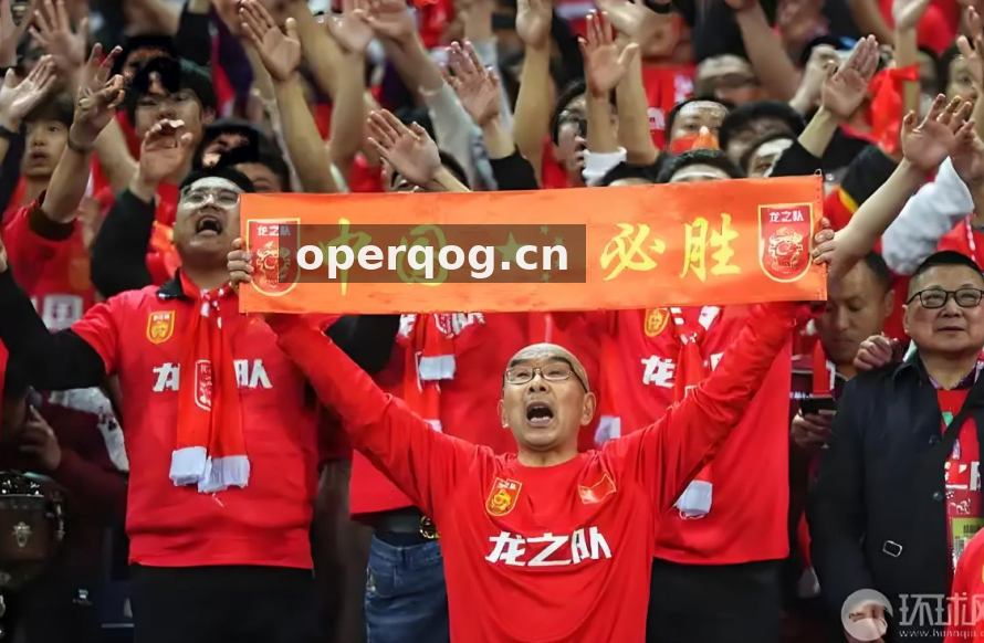 青训营里的守门员教练：他把扑救拆成三个可训练的步骤